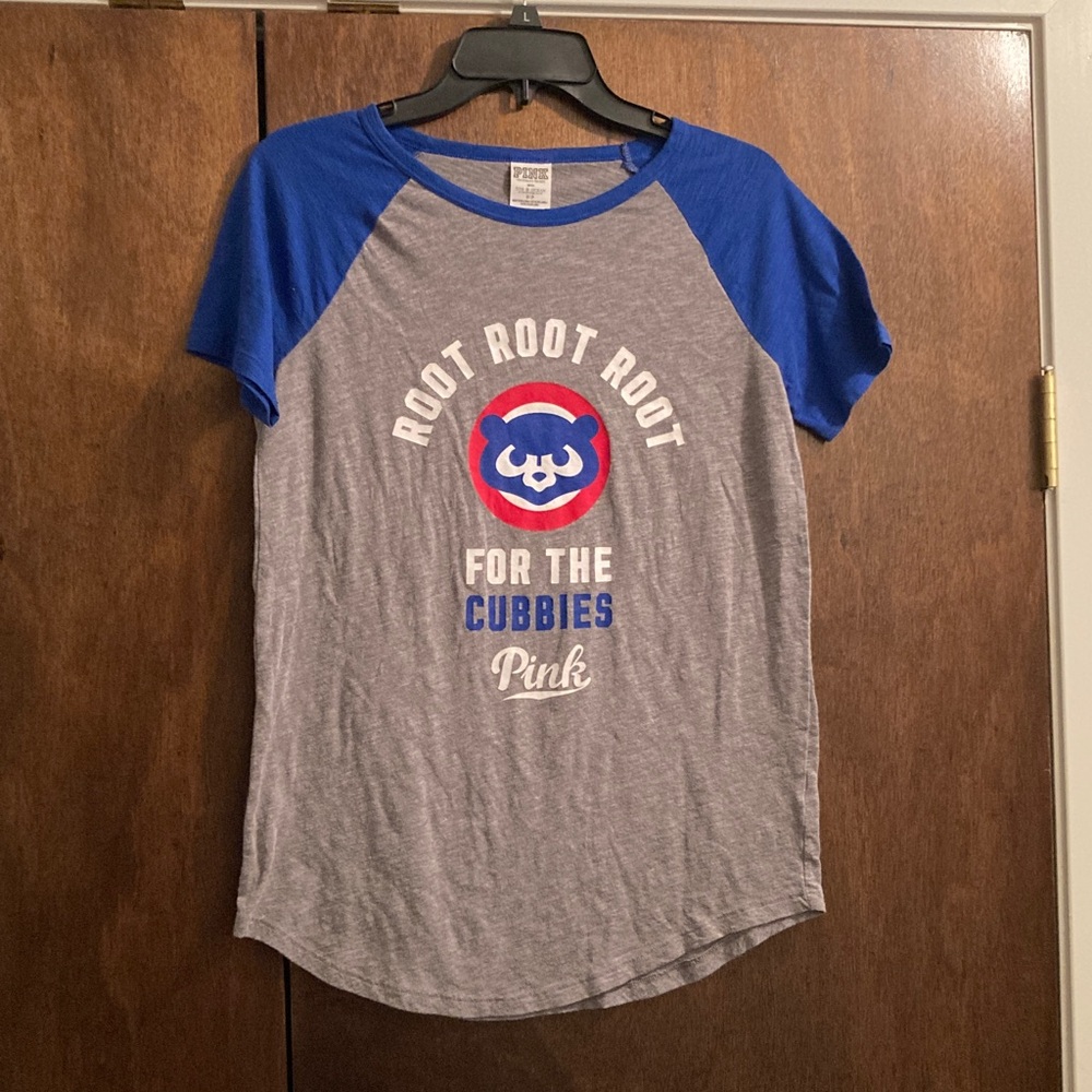 PINK Victoria's Secret Blue and Gray Tee Chicago Cubs